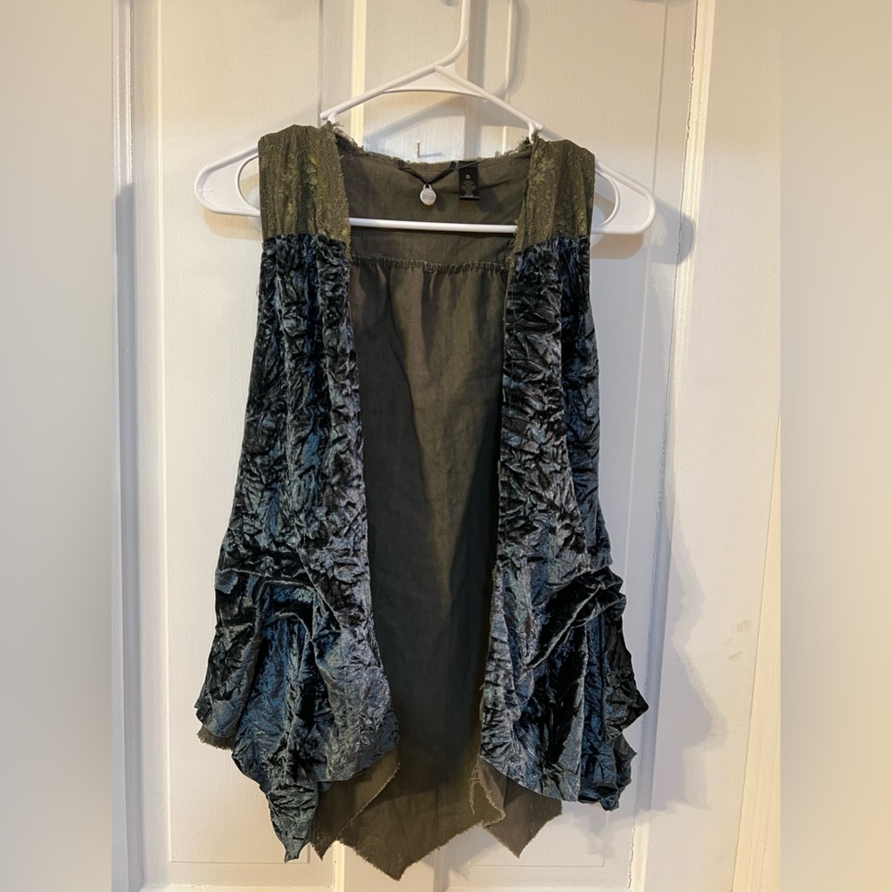 BKE long velvety vest